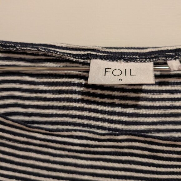 Women's FOIL Linen Navy Striped Tunic Top Sz Medium - Picture 3 of 8